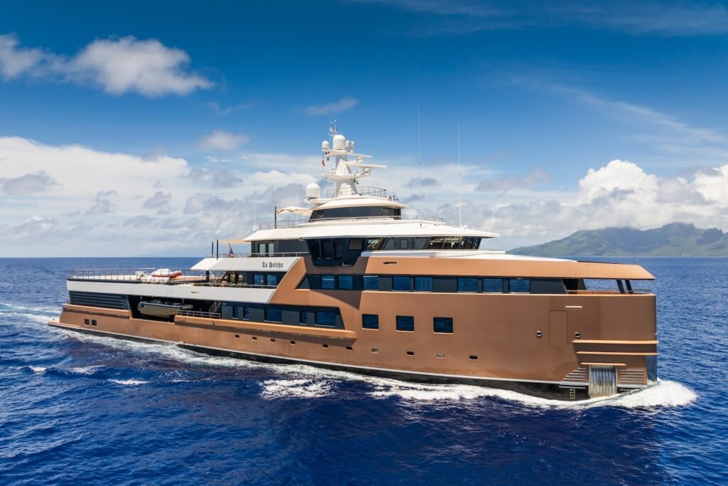 Douce France yacht charter in French Polynesia