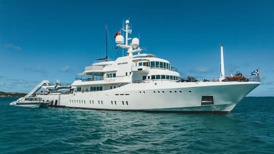 Senses yacht charter in French Polynesia