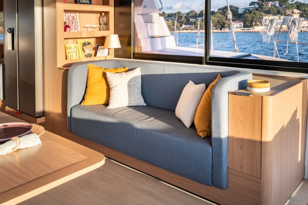 Bali 5.2 yacht charter in French Polynesia