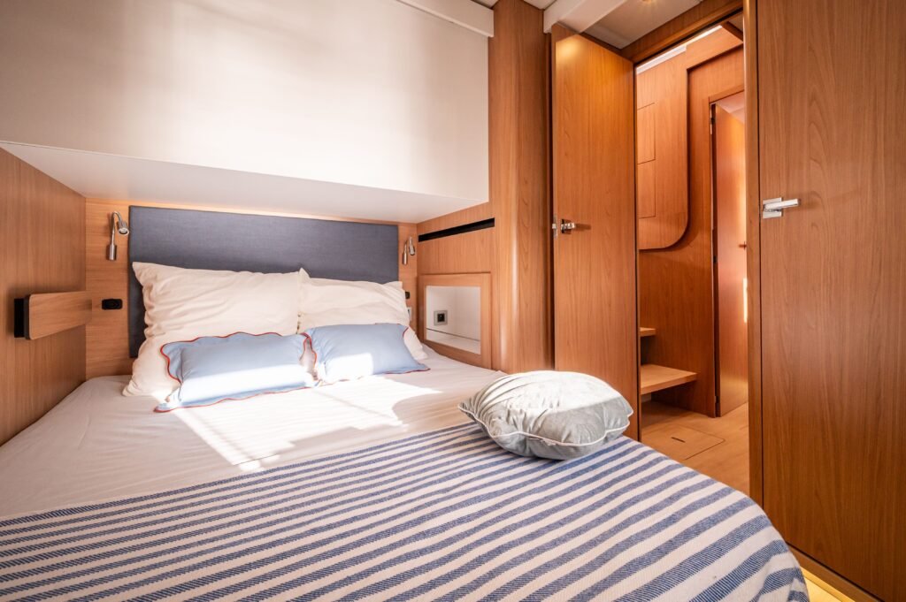 Bali 5.2 yacht charter in French Polynesia