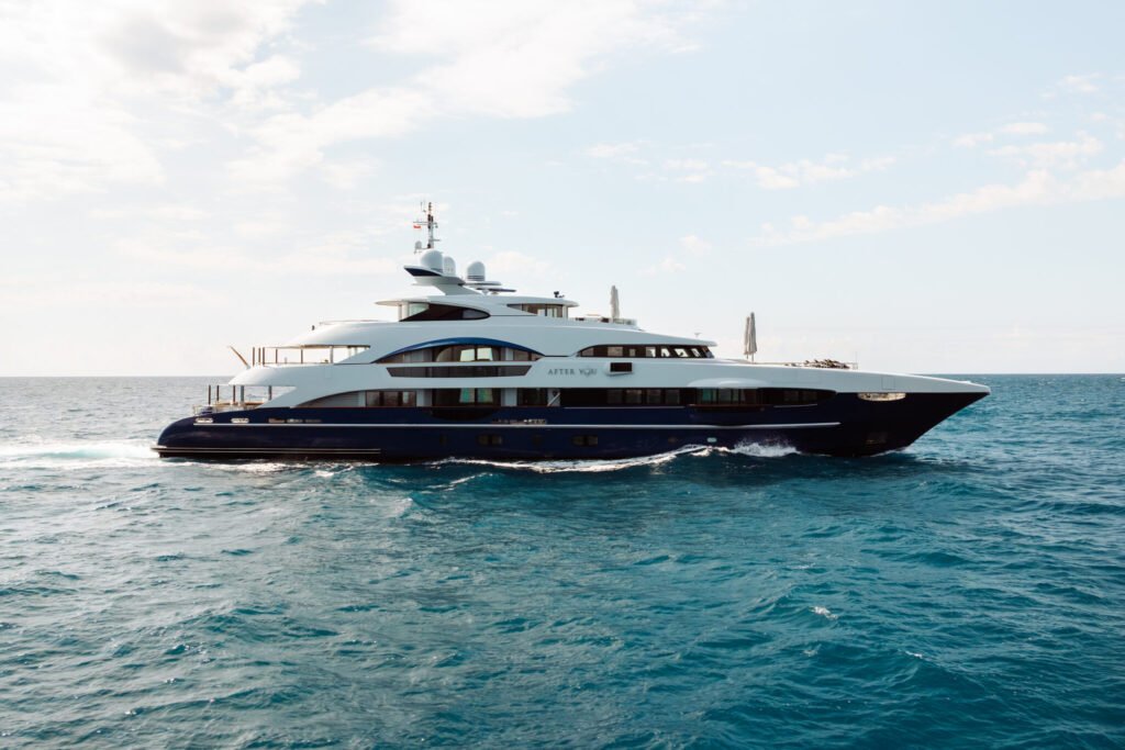 Douce France yacht charter in French Polynesia