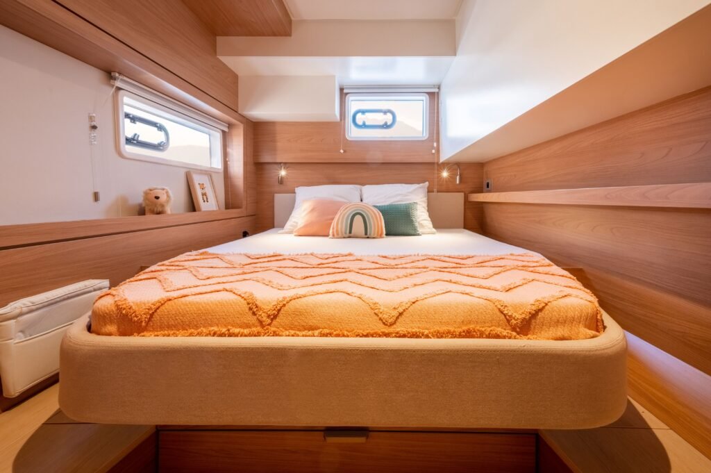 Bali 4.5 yacht charter in French Polynesia