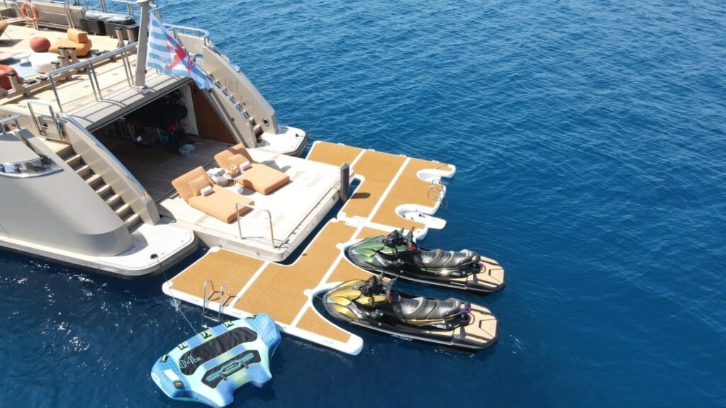 Amika yacht charter in French Polynesia