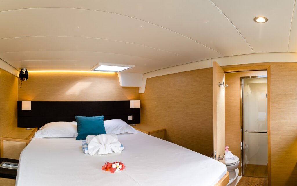 Diva yacht charter in French Polynesia