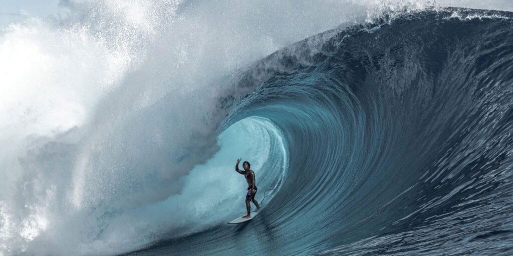 Surf Initiation at Teahupo'o